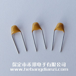 120pf 121独石电(diàn)容